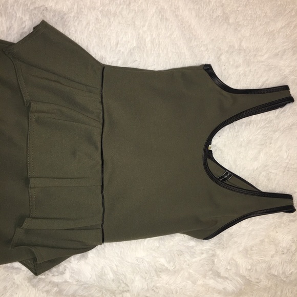 Cute outing dress - Picture 4 of 4